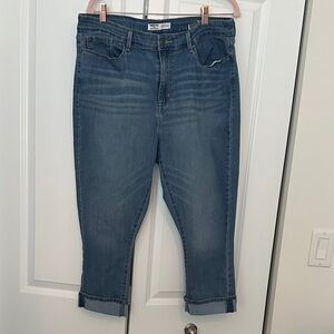 Signature by Levi Strauss Women's Cropped Blue Jeans 18